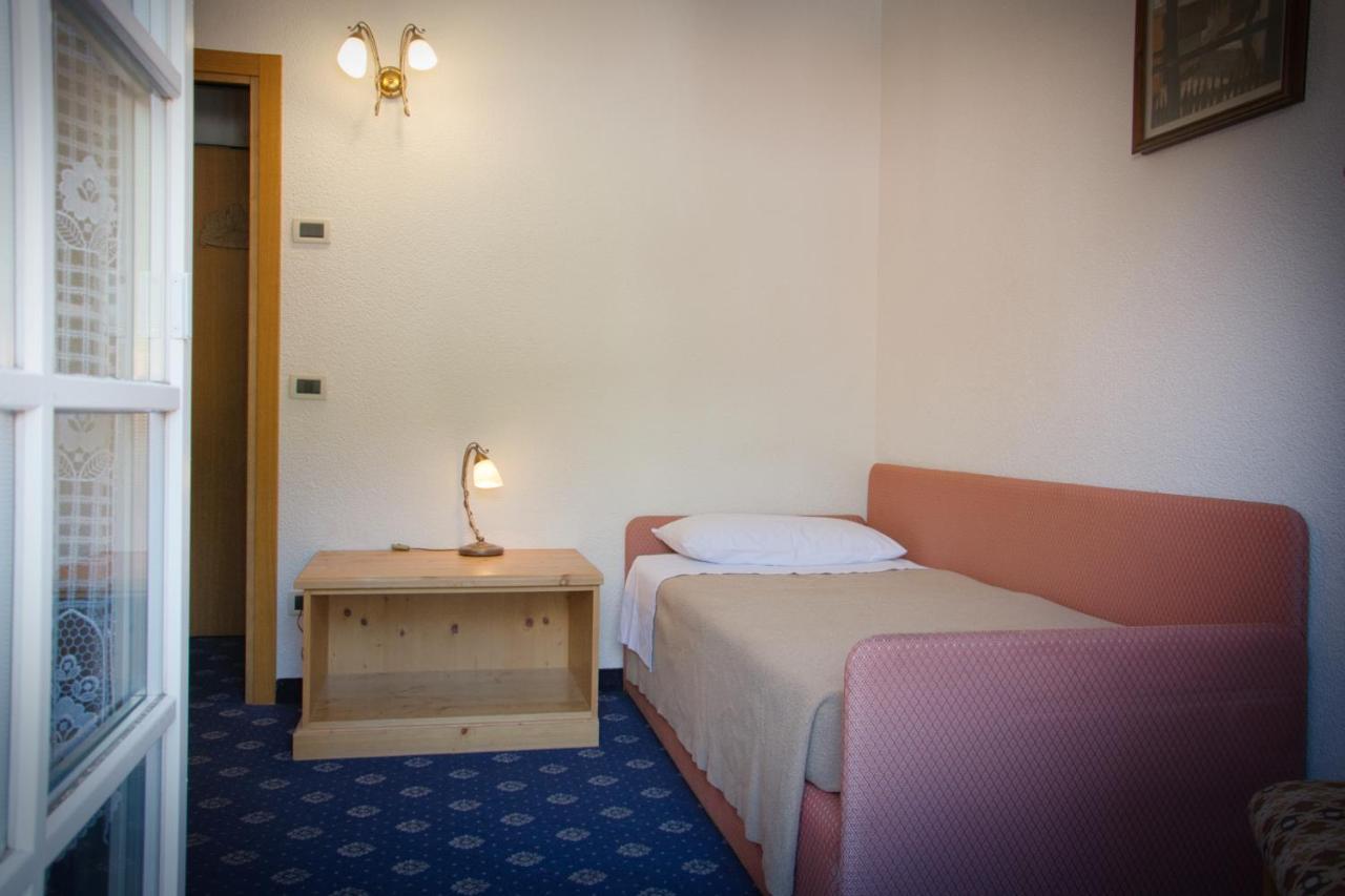 Nes Crepes Hotel 2*